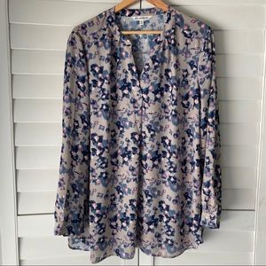 TravelSmith Grey Floral Tunic Blouse
